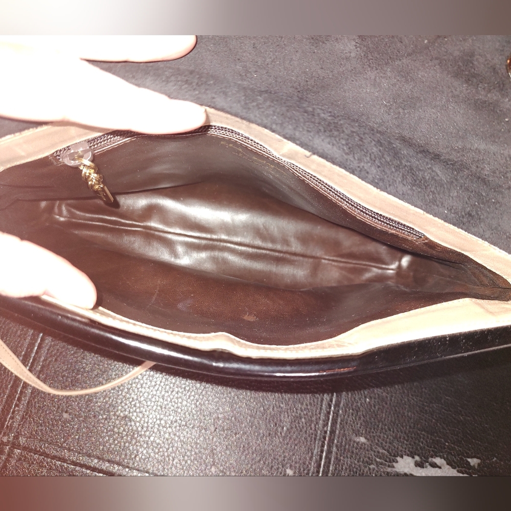 Salvatore Ferragamo Vintage 80's EUC+ Firenze 8 Beige Leather Crossbody Bag - Picture 11 of 12